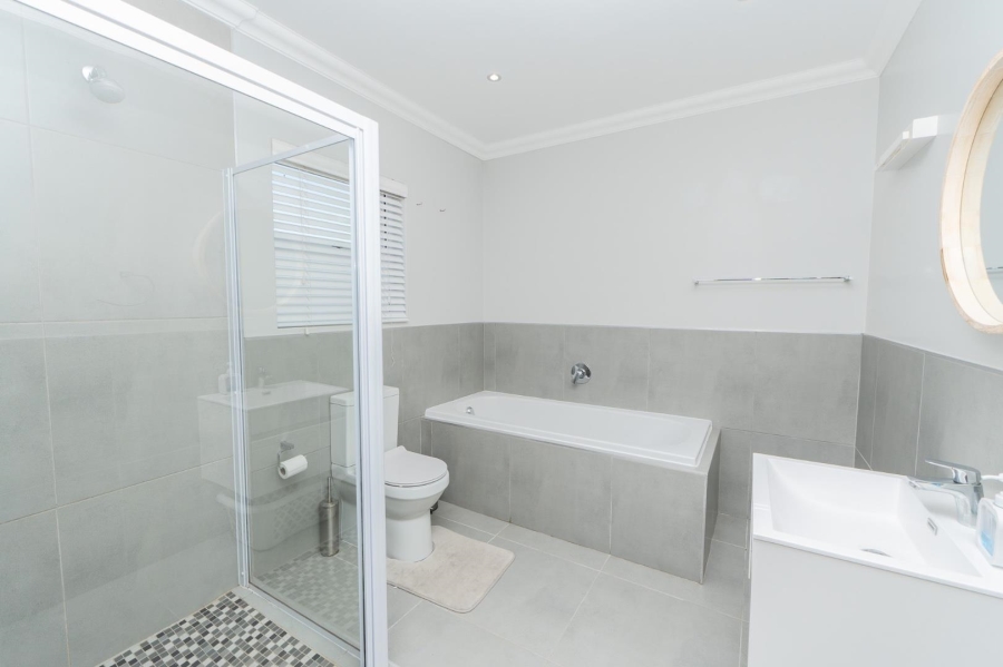 4 Bedroom Property for Sale in Laguna Sands Western Cape